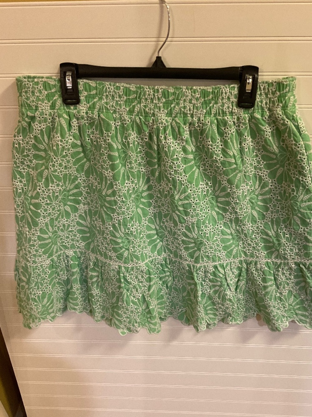 Loft Green White Eyelet Embroidered Floral Ruffle Mini Skirt Size: L Pre Owned